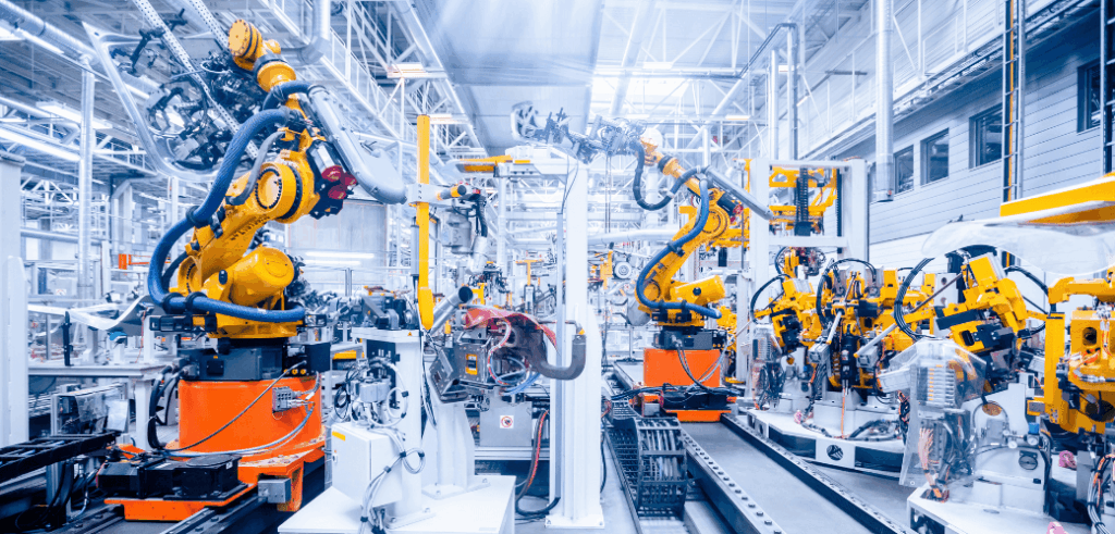 2025 cloud technology trends in manufacturing